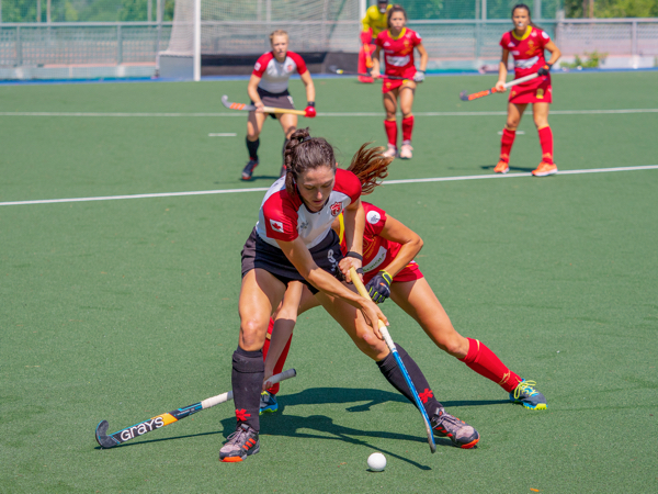Argentina women crowned champions as Belgium win narrowly against India.  Netherlands still top the men's league as India win bonus point in Belgium